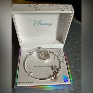 NWT Disney Mickey 100th anniversary bracelet